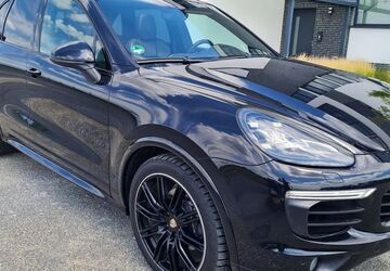 Porsche Cayenne 168.334 km 28.900 &euro; Paderborn 33106