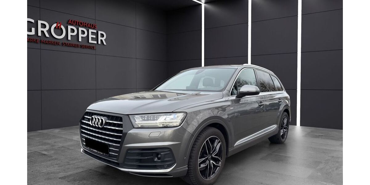 Audi Q7 220.000 km 27.990 &euro; Paderborn 33104