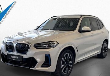 BMW iX3 18.292 km 45.840 &euro; Paderborn 33104