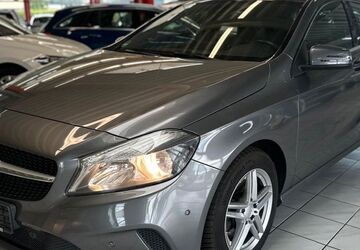 Mercedes-Benz A 200 127.300 km 13.999 &euro; Paderborn 33100