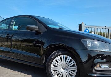 VW Polo 50.000 km 7.499 &euro; Paderborn 33102