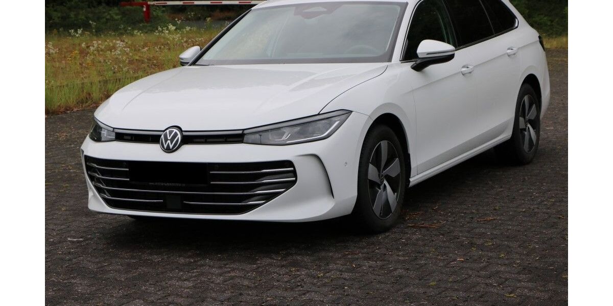 VW Passat Variant 48.990 km 29.650 &euro; Paderborn 33102
