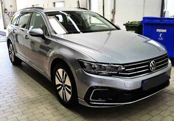 VW Passat Variant 114.600 km 17.999 &euro; Bad Lippspringe 33175