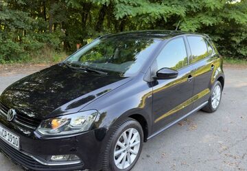 VW Polo 46.215 km 8.990 &euro; Paderborn 33106