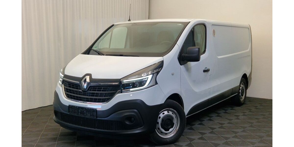 Renault Trafic 90.000 km 17.400 &euro; Bad Lippspringe 33175