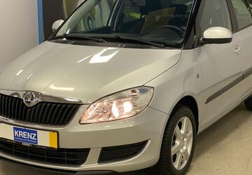 Skoda Fabia 102.017 km 6.990 &euro; Paderborn 33100