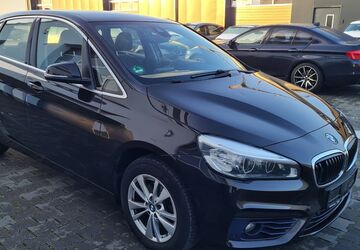 BMW 218 Active Tourer 284.376 km 5.599 &euro; Paderborn 33106