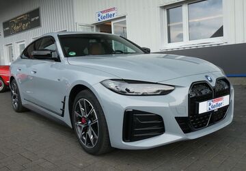 BMW i4 48.903 km 46.900 &euro; Paderborn 33106
