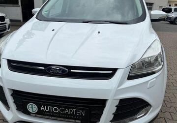 Ford Kuga 80.000 km 9.850 &euro; Paderborn 33098