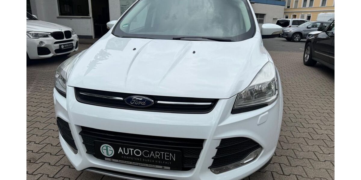Ford Kuga 80.000 km 9.850 &euro; Paderborn 33098