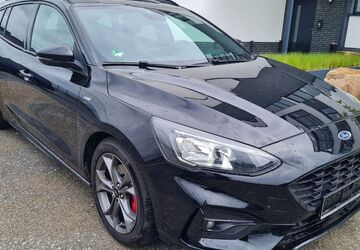 Ford Focus 149.928 km 12.999 &euro; Paderborn 33106