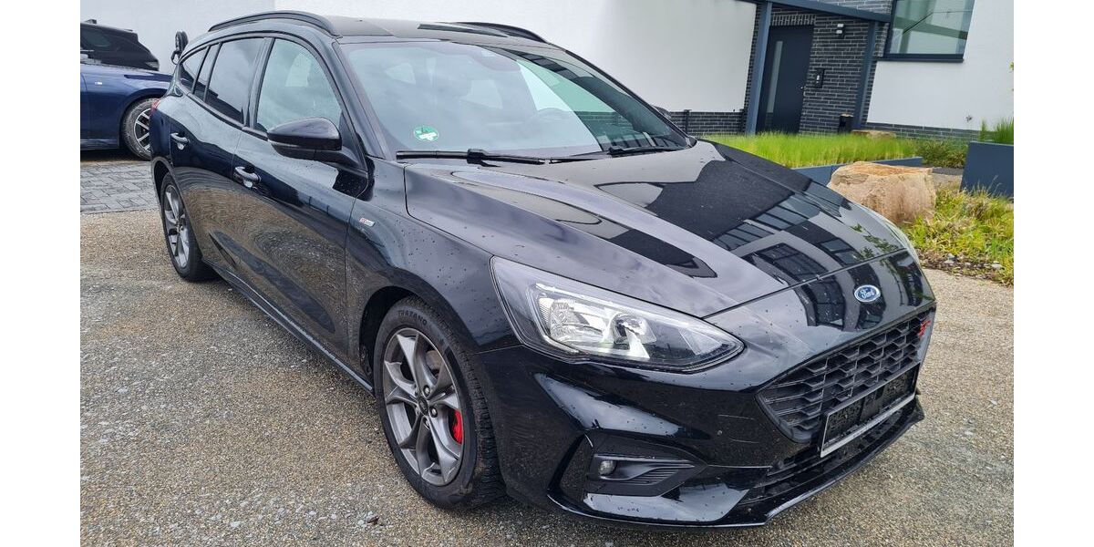 Ford Focus 149.928 km 12.999 &euro; Paderborn 33106