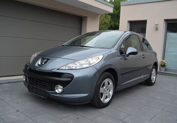Peugeot 207 126.600 km 2.899 &euro; Horn-Bad Meinberg 32805