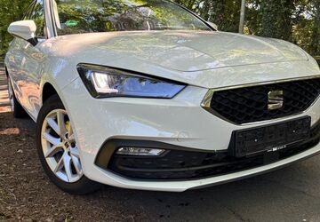 Seat Leon 94.447 km 14.590 &euro; Paderborn 33104