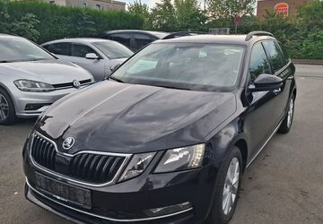 Skoda Octavia 273.000 km 6.999 &euro; Paderborn 33100