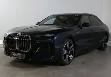 BMW i7 42.700 km 94.440 &euro; Paderborn 33100