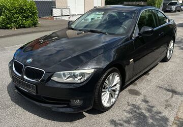 BMW 320 303.000 km 5.590 &euro; Paderborn 33100
