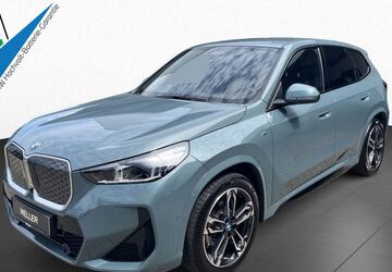 BMW iX1 14.500 km 44.850 &euro; Detmold 32758