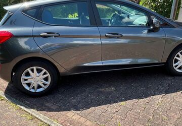 Ford Fiesta 68.900 km 7.550 &euro; Bad Driburg 33014