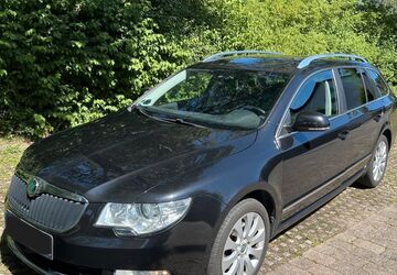 Skoda Superb 259.800 km 6.900 &euro; Paderborn 33106