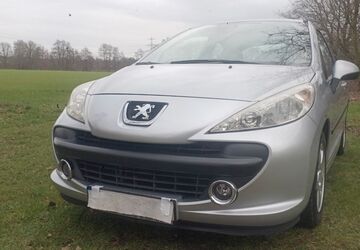 Peugeot 207 177.000 km 2.799 &euro; PADERBORN 33102