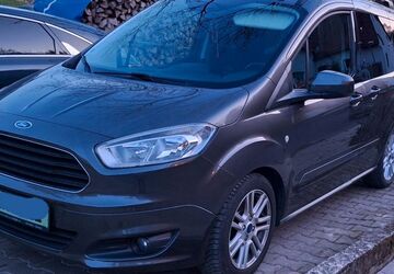 Ford Tourneo Courier 80.000 km 9.300 &euro; Büren 33142