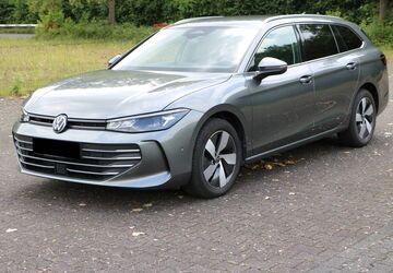 VW Passat Variant 44.800 km 27.990 &euro; Paderborn 33102