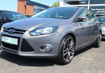 Ford Focus 158.071 km 4.990 &euro; Paderborn Schloß-Neuhaus 33104