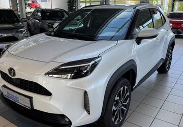 Toyota Yaris Cross 16.346 km 23.890 &euro; Paderborn 33104