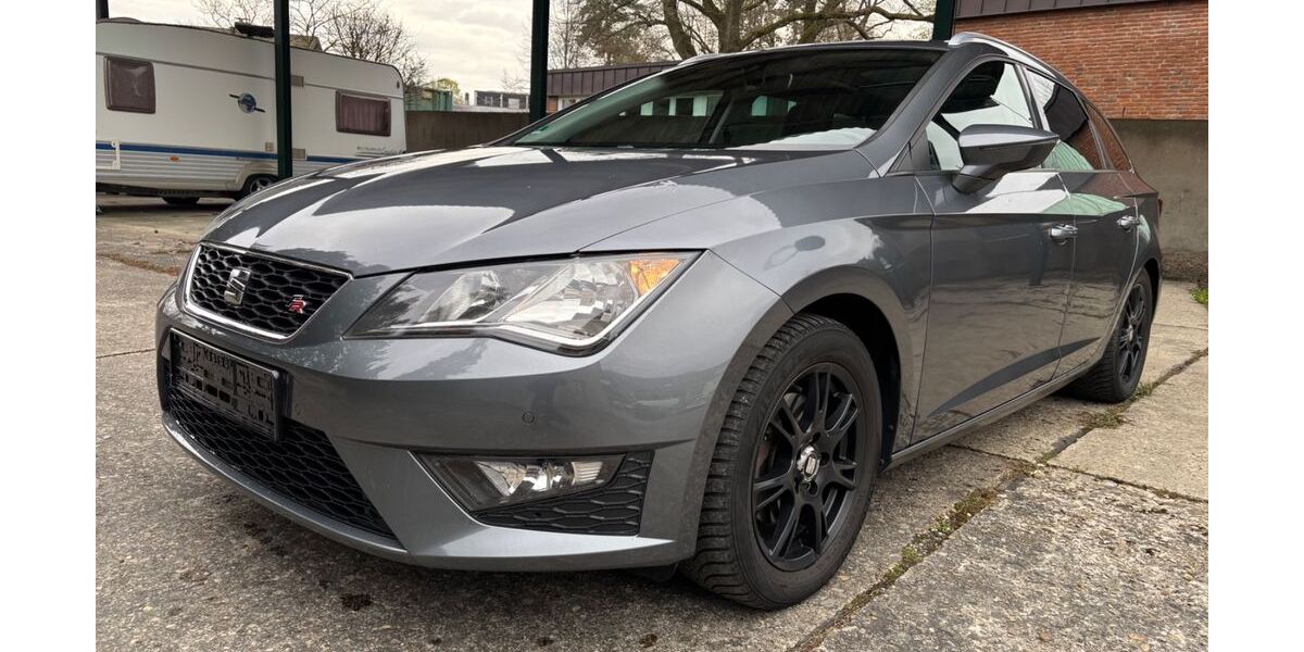 Seat Leon 133.136 km 9.999 &euro; Paderborn 33104