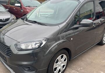 Ford Tourneo Courier 217.000 km 3.550 &euro; Detmold 32758