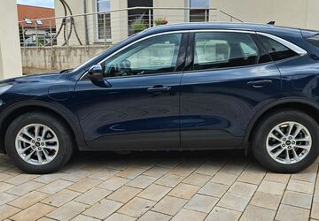 Ford Kuga 64.000 km 21.300 &euro; Altenbeken - Schwaney 33184
