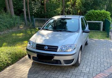Fiat Punto 204.829 km 2.100 &euro; Schloß Holte 33758