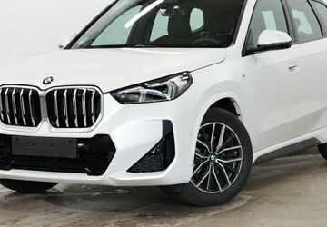 BMW X1 2.800 km 38.840 &euro; Paderborn 33100