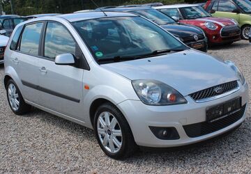Ford Fiesta 182.000 km 2.990 &euro; Paderborn 33106
