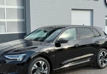 Audi e-tron 11.200 km 34.499 &euro; Bad Wünnenberg 33181