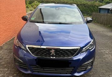 Peugeot 308 136.000 km 10.200 &euro; Paderborn 33104