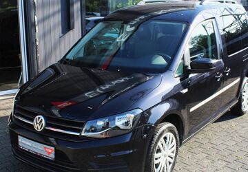 VW Caddy 85.250 km 17.990 &euro; Paderborn 33104