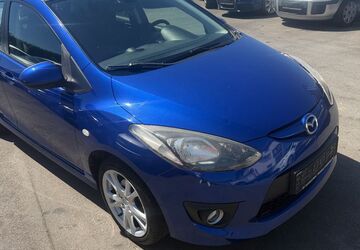 Mazda 2 94.000 km 3.499 &euro; Paderborn 33100