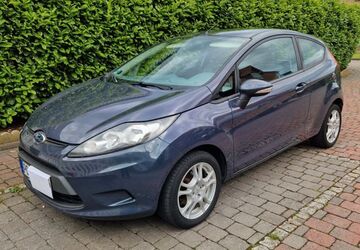Ford Fiesta 151.000 km 2.100 &euro; Paderborn 33102