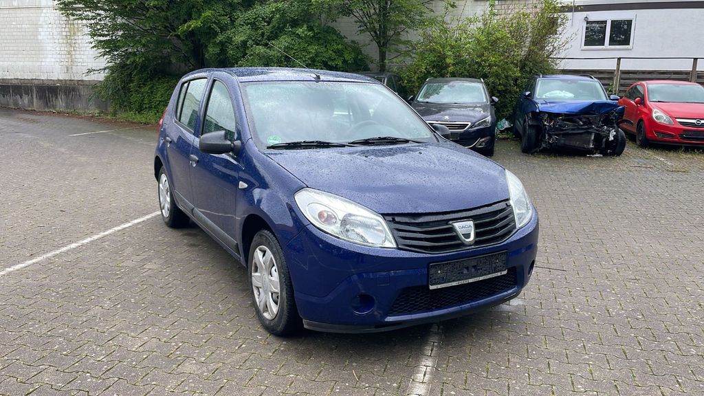 Dacia Sandero 170.000 km 1.999 &euro; Detmold 32758