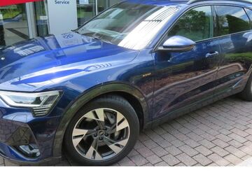 Audi e-tron 31.279 km 35.990 &euro; Marsberg 34431