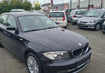 BMW 120 236.000 km 3.499 &euro; Paderborn 33100