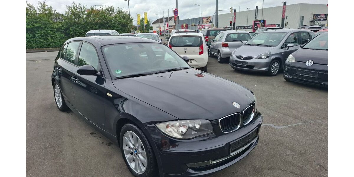 BMW 120 236.000 km 3.499 &euro; Paderborn 33100