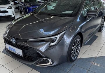 Toyota Corolla 23.135 km 28.490 &euro; Paderborn 33104