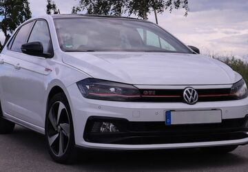 VW Polo 99.200 km 16.990 &euro; Büren 33142