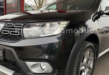 Dacia Sandero 100.000 km 7.490 &euro; Oerlinghausen 33813