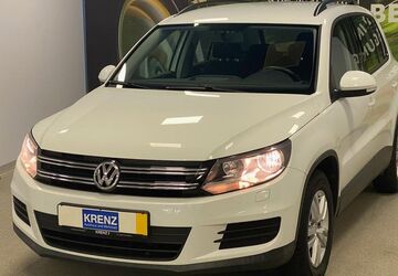 VW Tiguan 92.504 km 12.390 &euro; Paderborn 33100