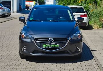 Mazda 2 40.000 km 10.499 &euro; Paderborn 33102