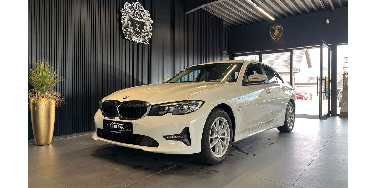 BMW 320 181.000 km 18.890 &euro; Detmold 32758